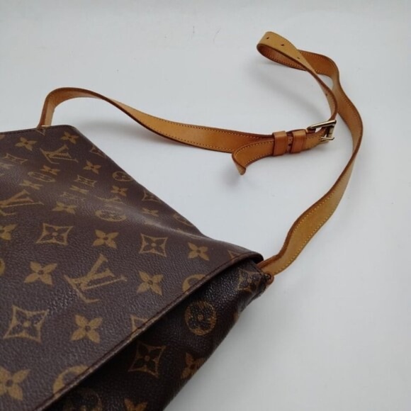 100% Authentic Louis Vuitton Musette Brown Monogram Shoulder Bag - Picture 4 of 9